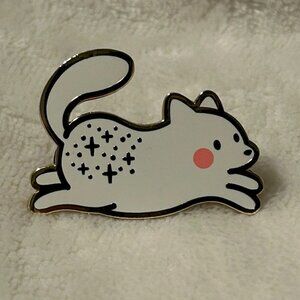 Arcasian Enamel Pin White Cat with Sparkles